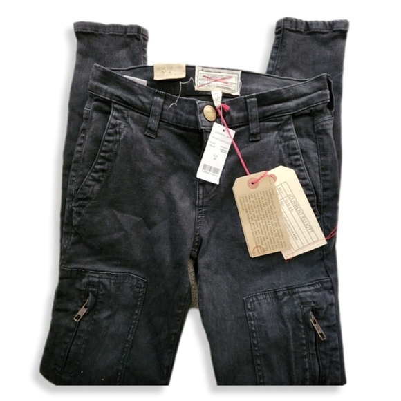 Current/Elliott Flat Pocket Cargo Jeans in Washed Black Size 25 W-672 - Picture 5 of 14
